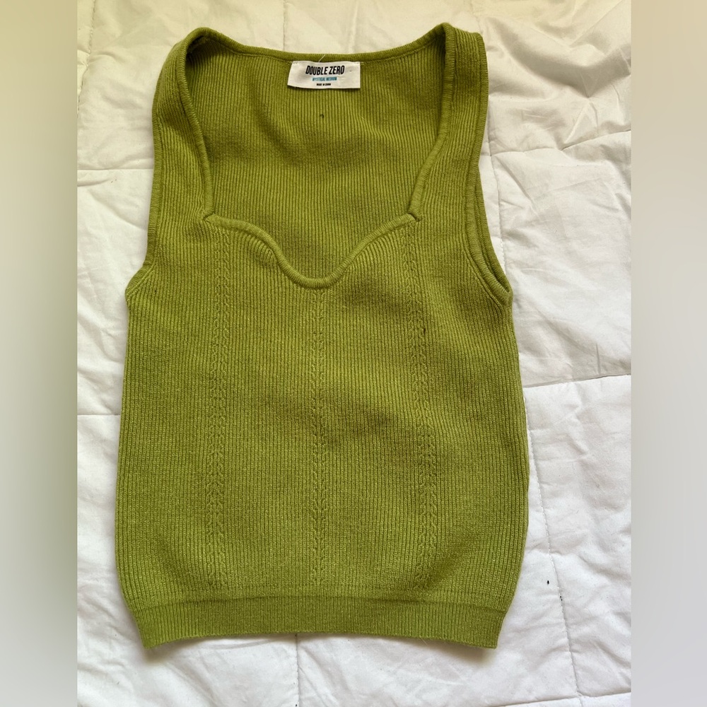 Double Zero Medium Green Top